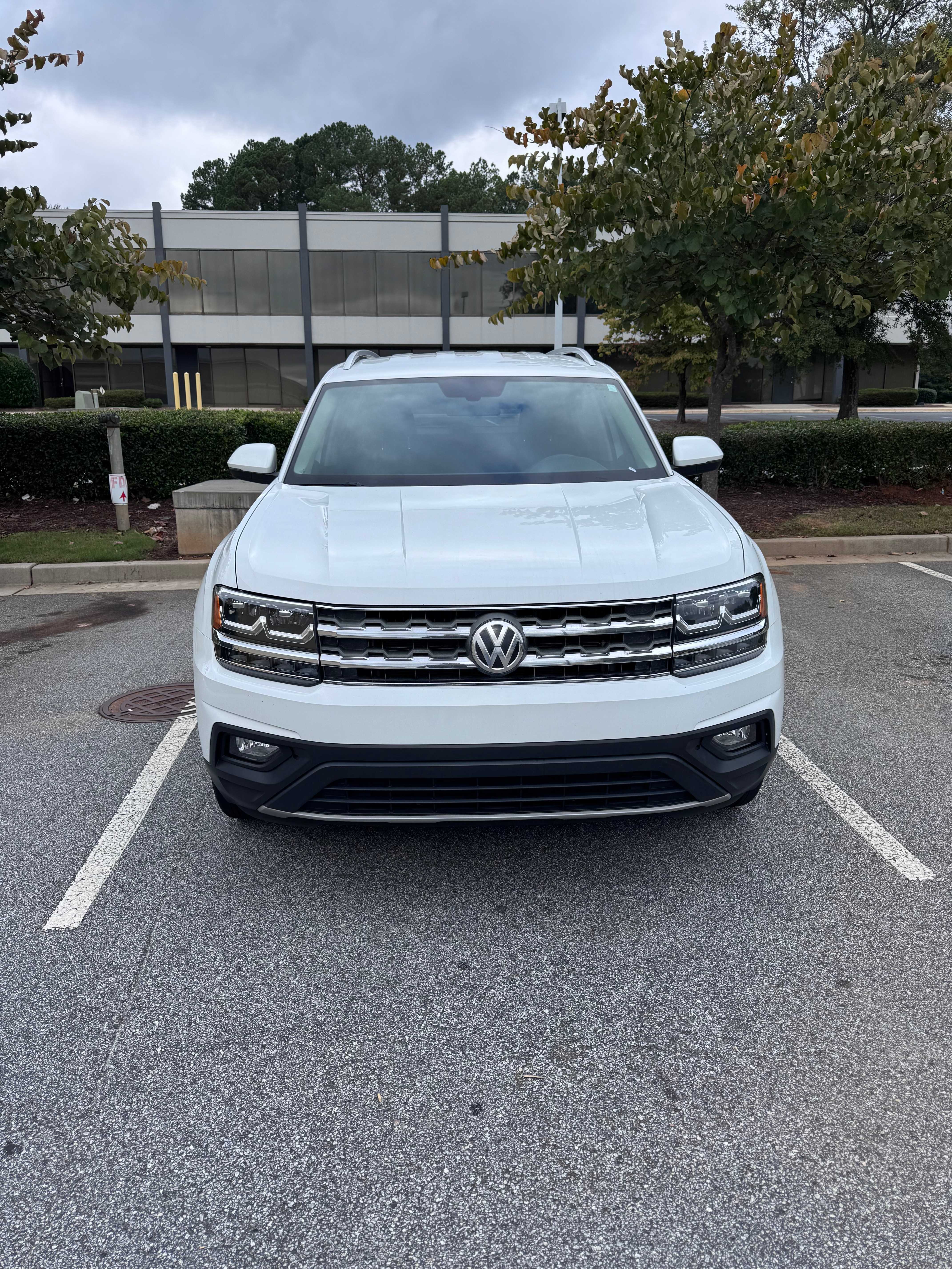 2019 Volkswagen Atlas view 2